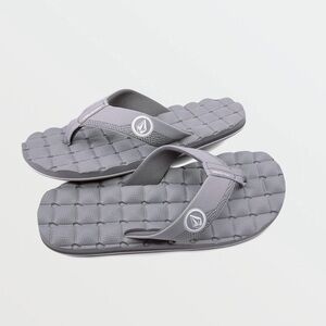 Volcom Recliner Sandal Light Gray Quilted Foam Flip Flops Men 11 NWT